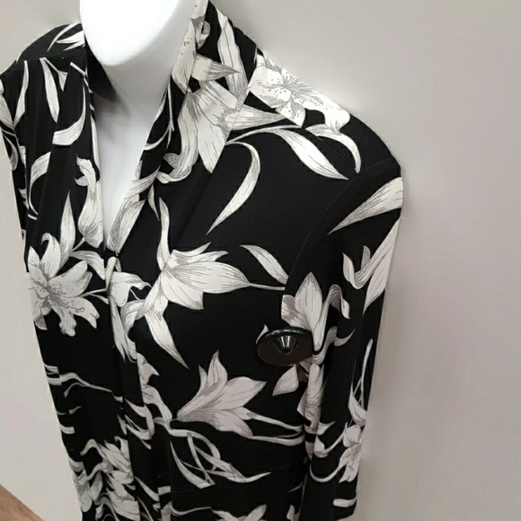Joseph Ribkoff blouse Sz 6 - Picture 2 of 4